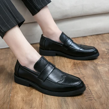 Мъжки ежедневни лоферы-пени, кожени обувки в черен цвят с кръгла пръсти, комфортен маншет с перфорации тип 