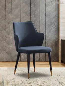 Таванско помещение постмодерното лесен луксозен индустриален стил iron художествен метален стол прост скандинавски дизайн на трапезария стол с ретро облегалка в западен стил