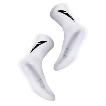 Бели Прости баскетболни чорапи за мъжете на средна дължина, Дишащи Компресия чорапи за колоездене